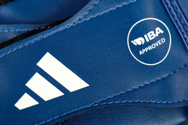 modra usnjena adidas iba boks čelada6