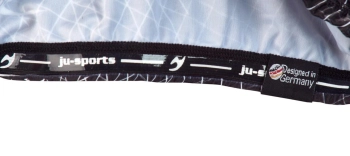 rashguard black white 4
