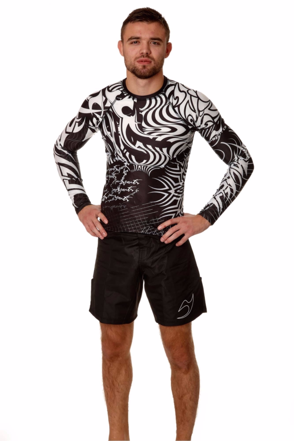rashguard black white 5