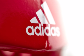 rdeča adidas wt taekwondo čelada 8