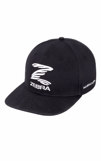 črna športna kapa zebra