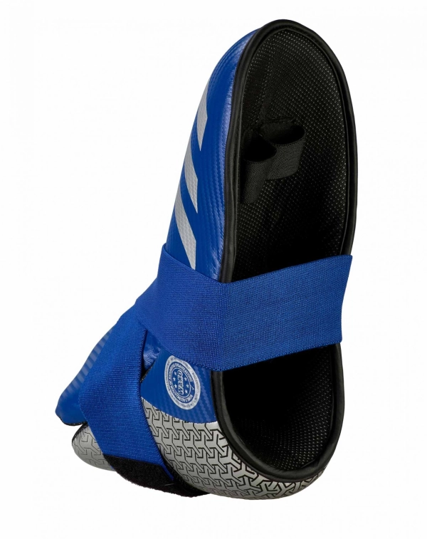 modri adidas wako ščitniki narta 2