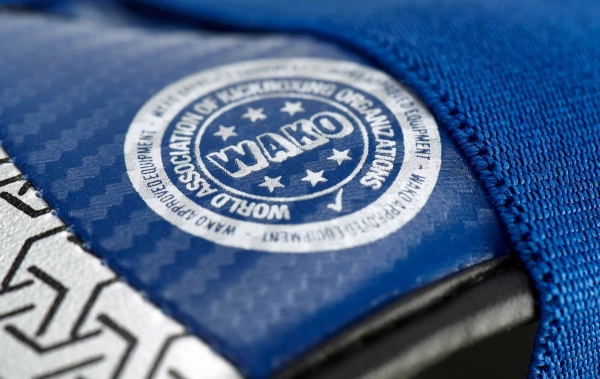 modri adidas wako ščitniki narta 3