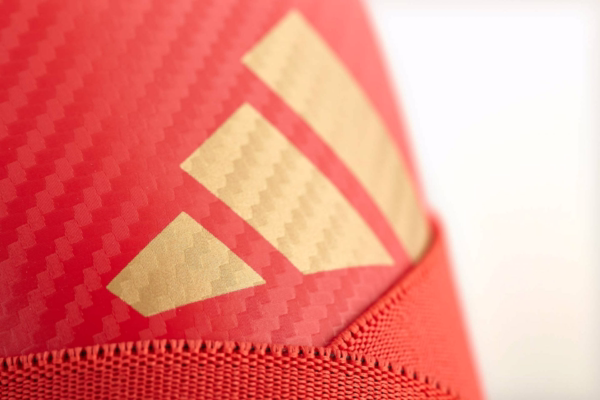rdeči adidas wako ščitniki narta 6