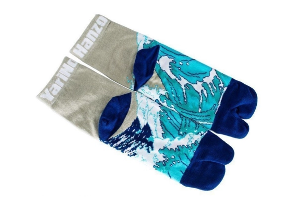 tabi sock with nami motif 4