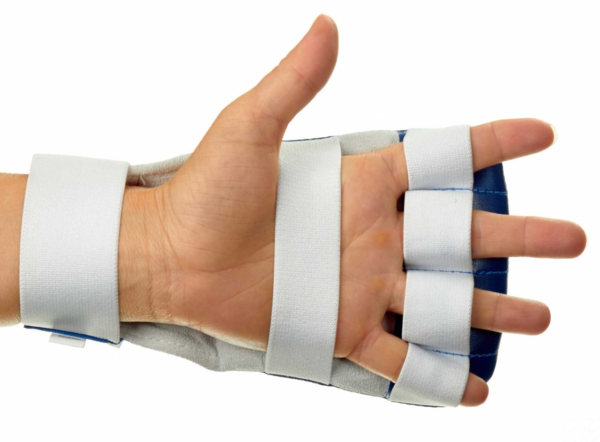 moder JJIF ju-jitsu set rokavic in ščitnikov 3