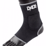 Ščitnik/steznik za gleženj z obložitvijo